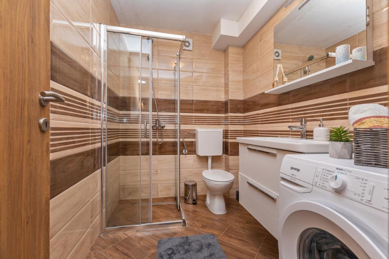 Apartments Sweet And Cozy ซัฟทัท ภายนอก รูปภาพ